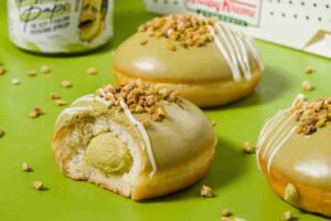 nuove ciambelle al pistacchio prodotte in Australia