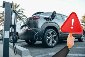 Parcheggi per auto elettriche multe